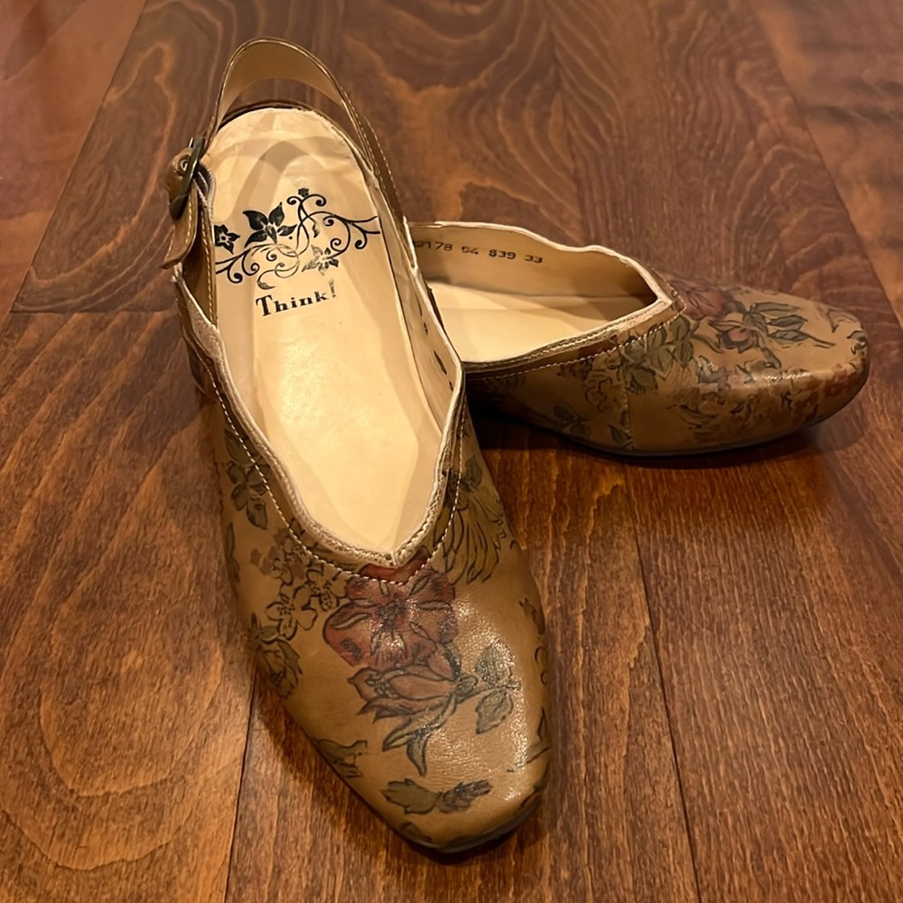 Think! Floral Leather Mary Jane Flats in Tan and Brown